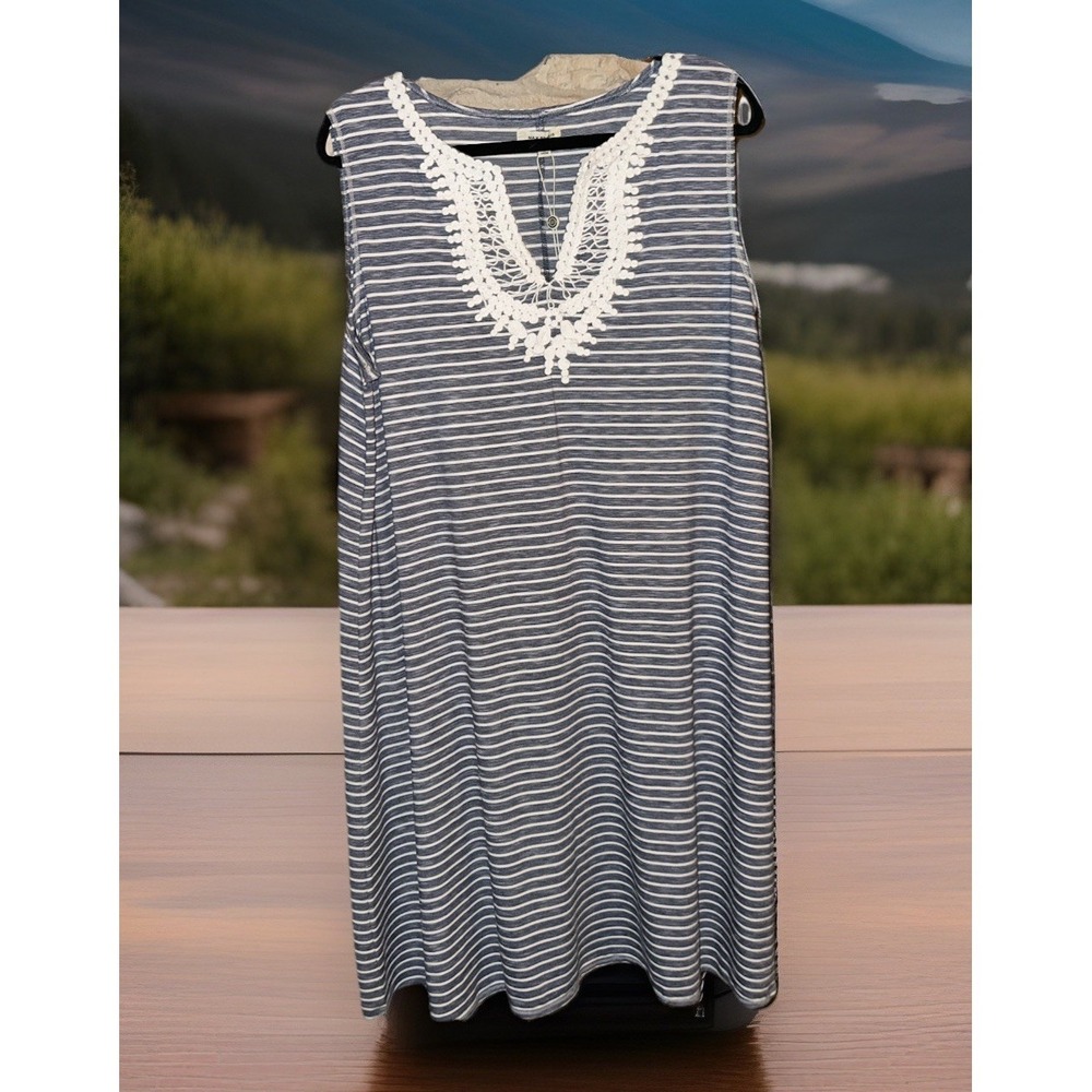 Max Studio NWT White & Navy Blue Striped Split Neckline Knit Dress Size 2X